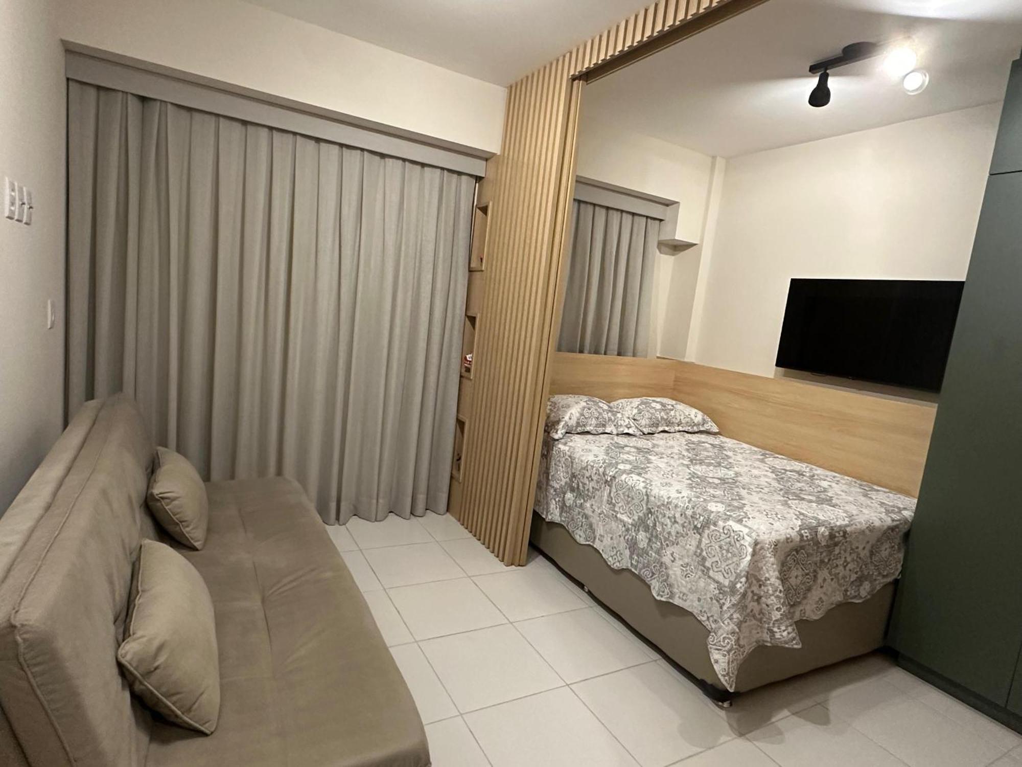 Deluxe Studio